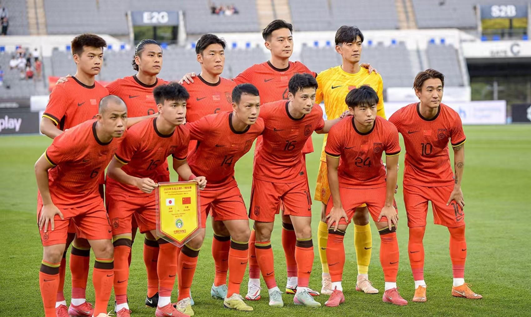  转折点托特纳姆遗憾出局，欧超杯集结日攻防权衡，球迷炸锅，轮换策略成焦点