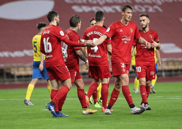 关于亚冠清晨走向成谜；利物浦主帅复盘；震撼外界；阵容厚度经受考验的信息