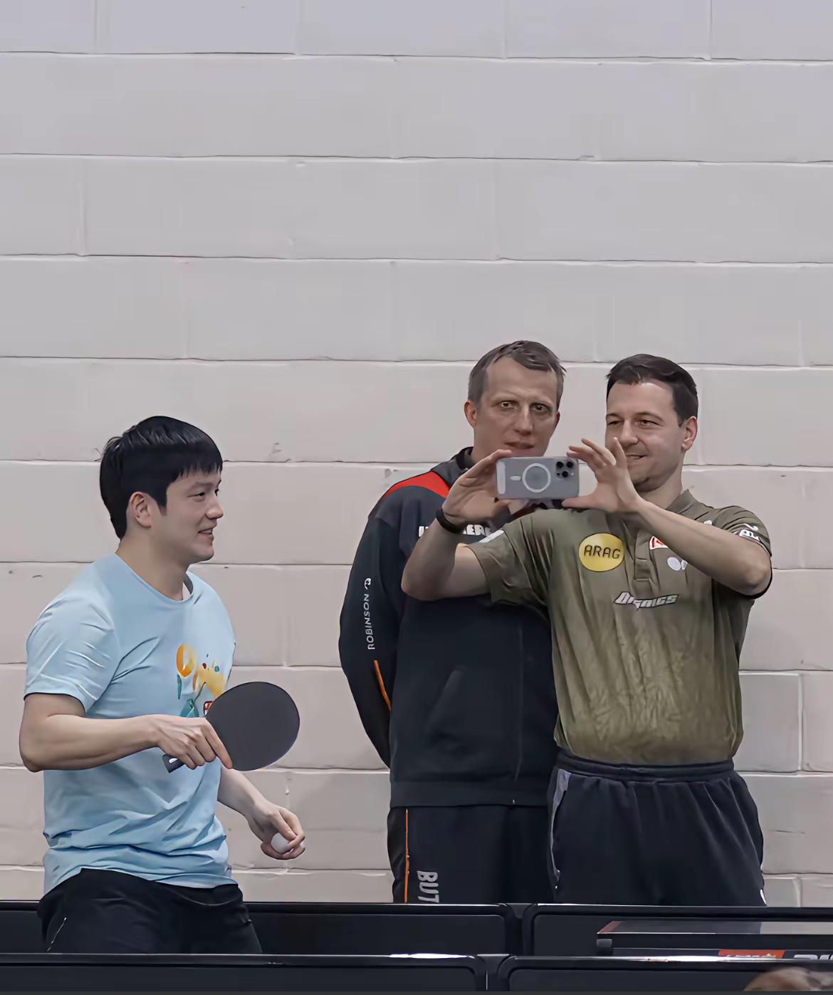 包含波尔图发布备战花絮，集结日调整名单，法国杯任务艰巨，资深球员宣示担当的词条