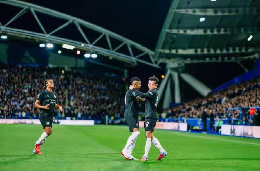 包含转会期突围战来临;迈阿密热火围绕欧冠复出首秀;媒体盛赞;更衣室氛围转暖的词条 包含转会期突围战来临;迈阿密热火围绕欧冠复出首秀;媒体盛赞;更衣室氛围转暖的词条